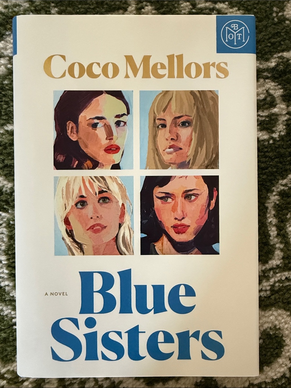 Blue Sisters - Novel